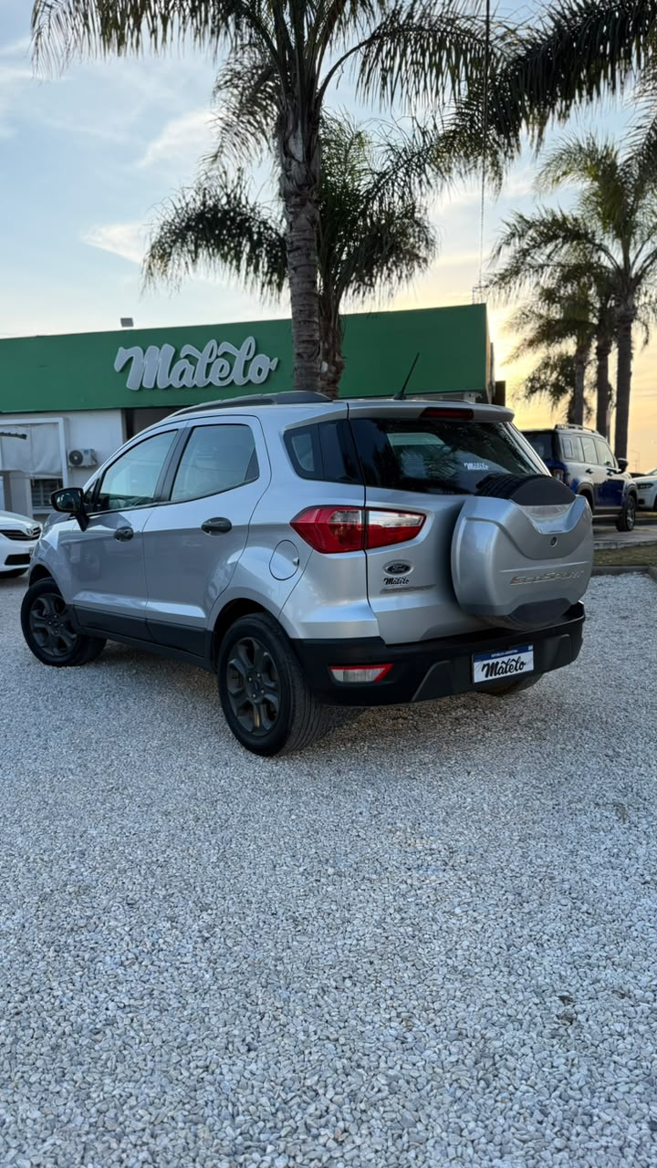 FORD - ECO SPORT FREESTYLE   CON GNC  - MANUAL  - 2017